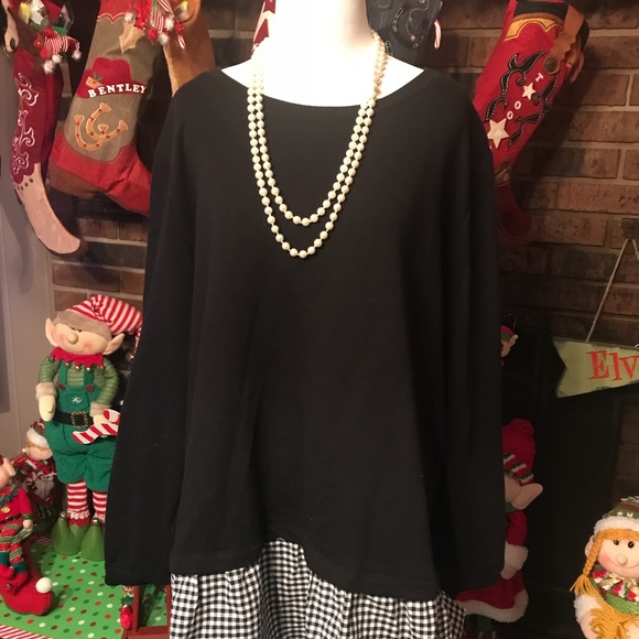 Beautiful Plus Size Top - Picture 2 of 5